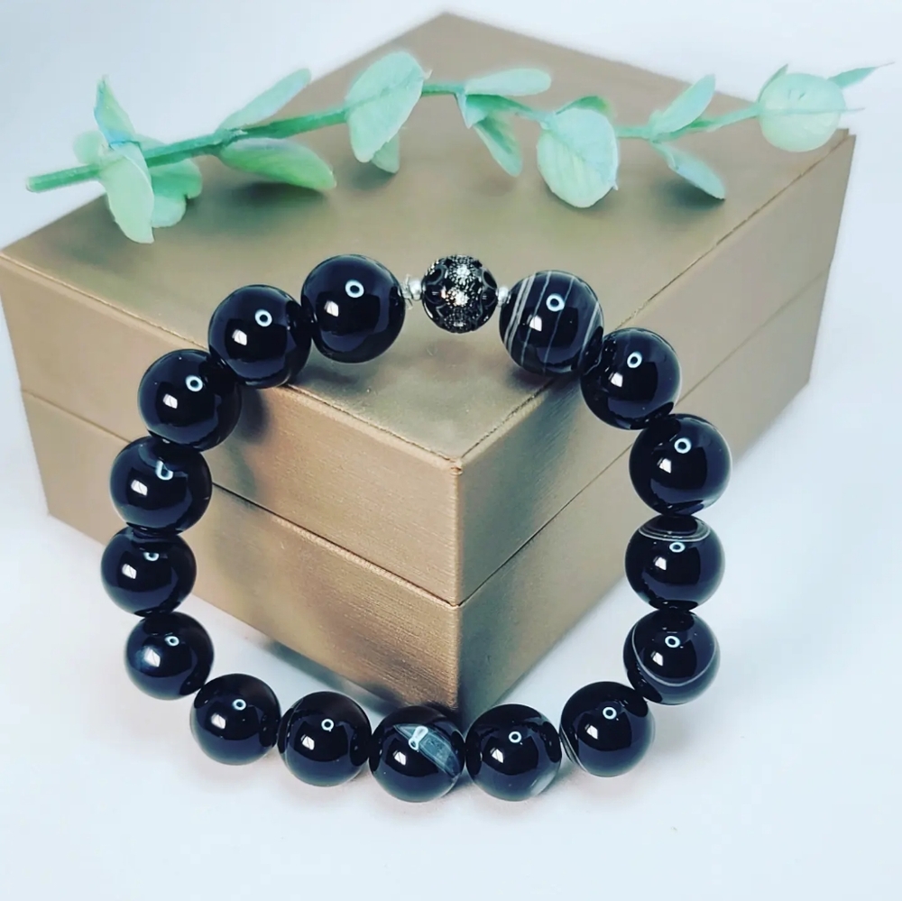 Black Agate Zirconia charm bracelet 10 mm